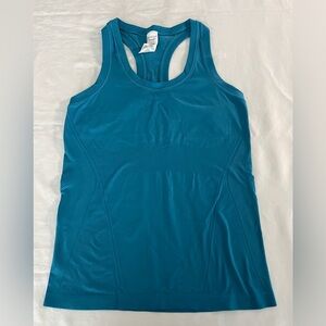 Athleta | NWT | Seamless Momentum Razorback Tank | Medium